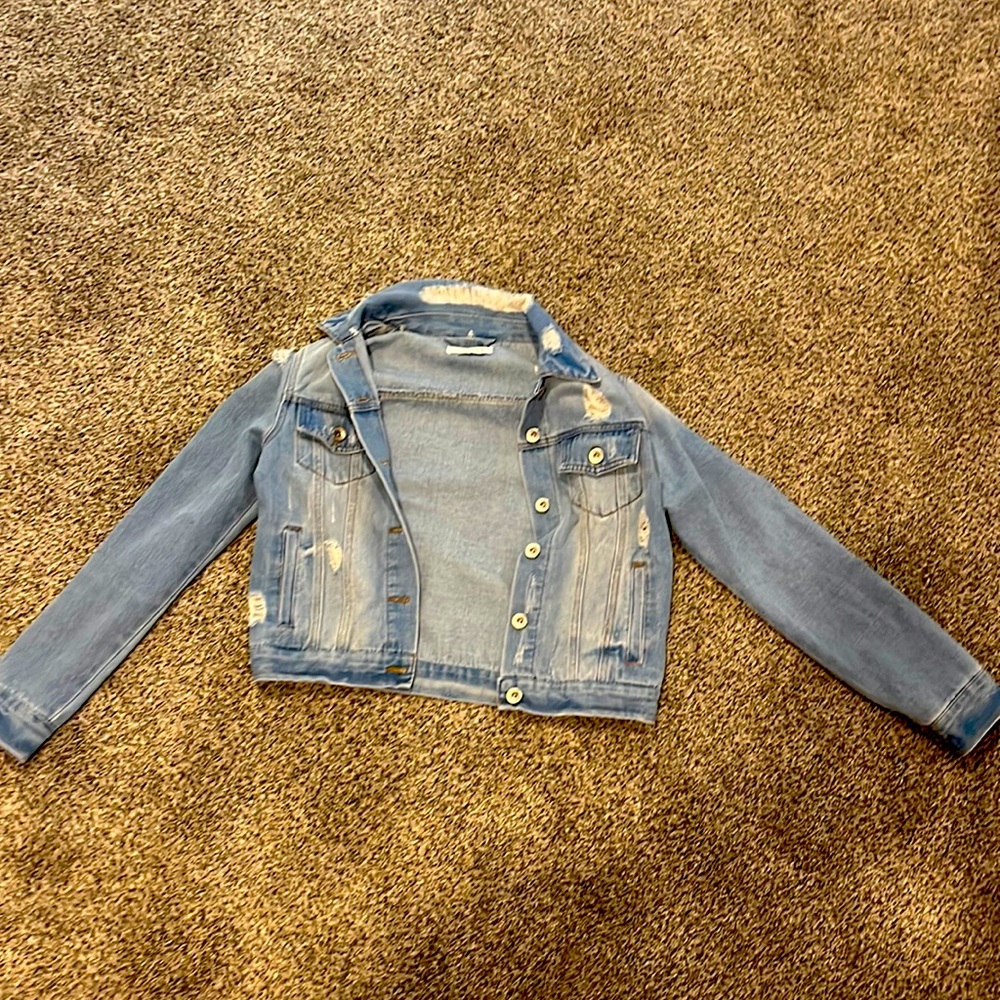 i bought this from kohls but the brand is cisono, size small denim jacket!